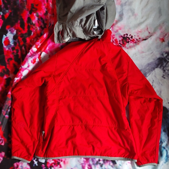 The North Face Hyvent 2 in 1 Jacket - Picture 8 of 11